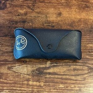 {Ray-Ban} genuine leather sunglasses case